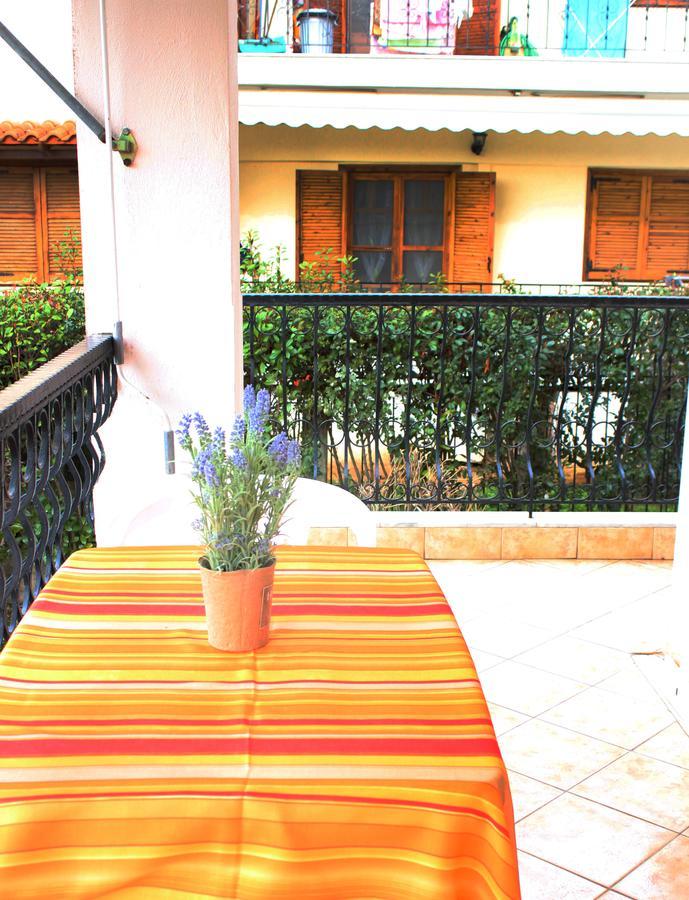 Souzana Rooms เนอาปลายา ภายนอก รูปภาพ