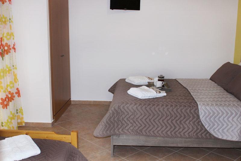 Souzana Rooms เนอาปลายา ภายนอก รูปภาพ