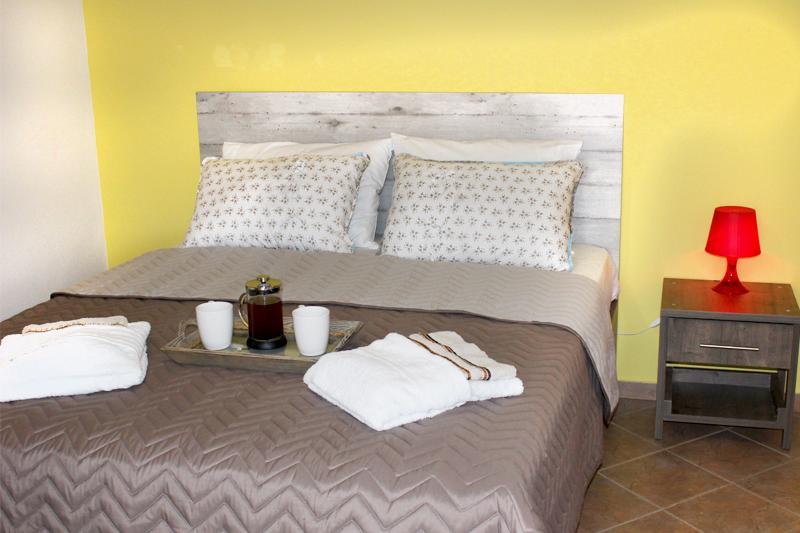 Souzana Rooms เนอาปลายา ภายนอก รูปภาพ